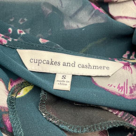 Cupcakes and Cashmere Chiffon Tiered Floral Midi Dress - Picture 7 of 8